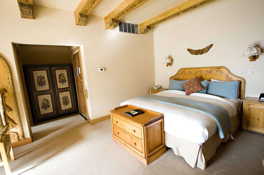 The Alpenhof Hotel Teton Village Room photo